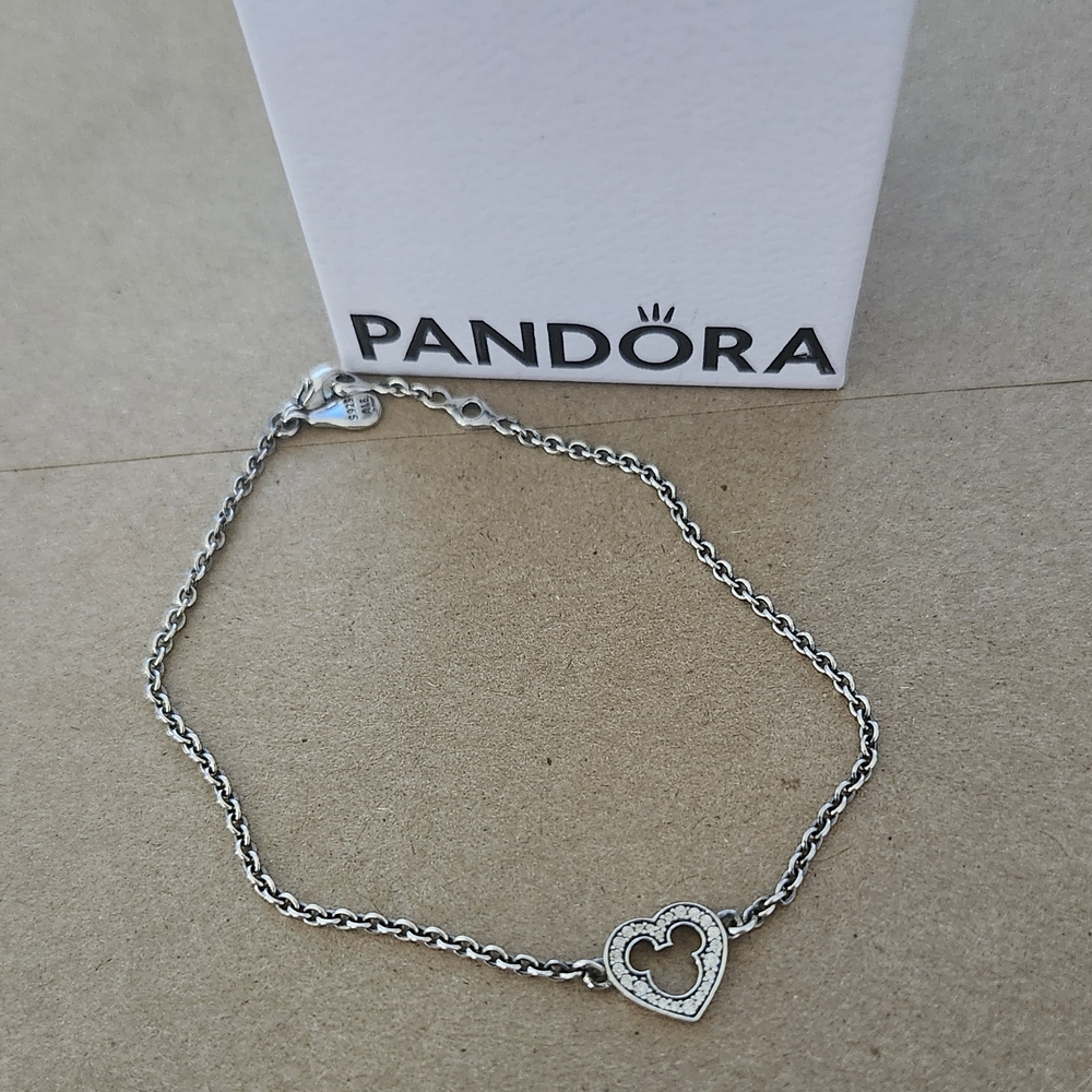 Pandora Silver Heart Charm Bracelet  Size 7.9in 20cm